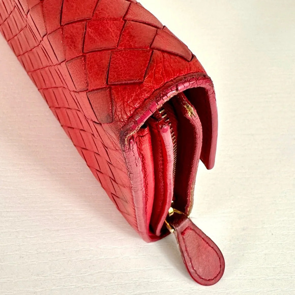 Bottega Veneta Red Intrecciato Woven Leather Wallet Authentic | Made in Italy - Picture 11 of 15